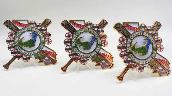 주문 브랜딩 및 기업 정체성을 위해 사용자 정의 1.5in 부드러운 에나멜 라펠 핀 online manufacture