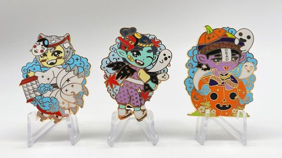 주문 Custom Soft Enamel Lapel Pins with Zinc Alloy Material and 2D/3D Design Options online manufacture