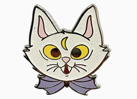 주문 Custom Lapel Pin with Gold Spinning Design Cartoon Anime Theme and Customized Logo Metal Badge online manufacture