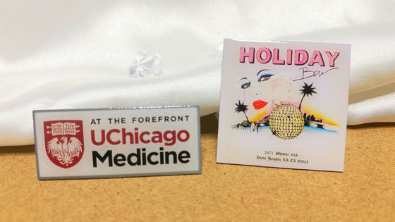 주문 Custom Lapel Pin and Metal Badge with 2D/3D Design Epoxy Coating and Zinc Alloy Material online manufacture