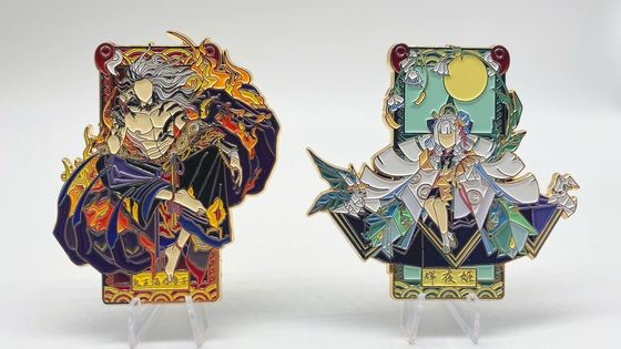 주문 Custom Iron Lapel Pins with Soft Enamel in Customer Size and Custom Color for Branding online manufacture