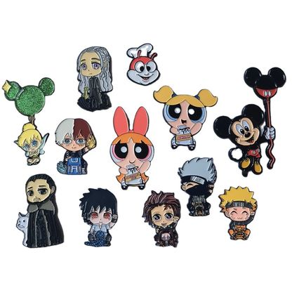 좋은 가격 부드러운 에나멜 하드 에나멜 및 3D 디자인 옵션과 함께 사용자 지정 라펠 핀 및 금속 핀 배지 온라인으로