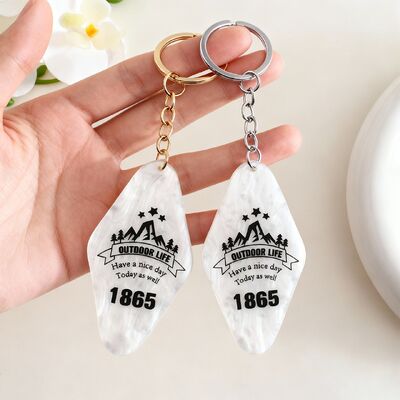 프로모션 맞춤 아크릴 호텔 객실 번호판 열쇠고리 창의적인 다이아몬드 명찰 직조 기법 사각형 패턴